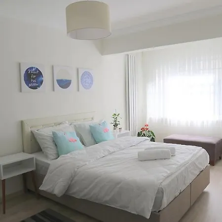 2br House 7 Min To Ramada Osmanbey Appartement