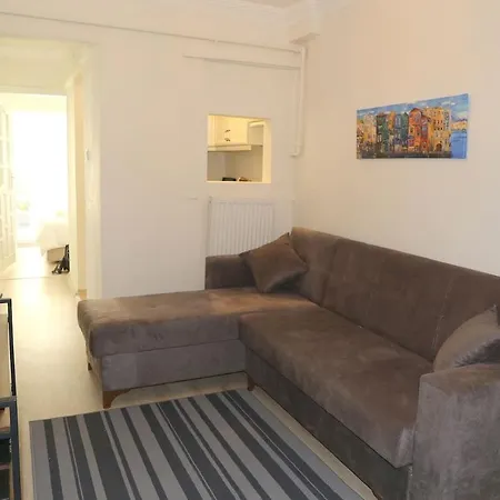 2br House 7 Min To Ramada Osmanbey *