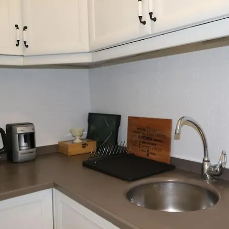 2br House 7 Min To Ramada Osmanbey Apartment *